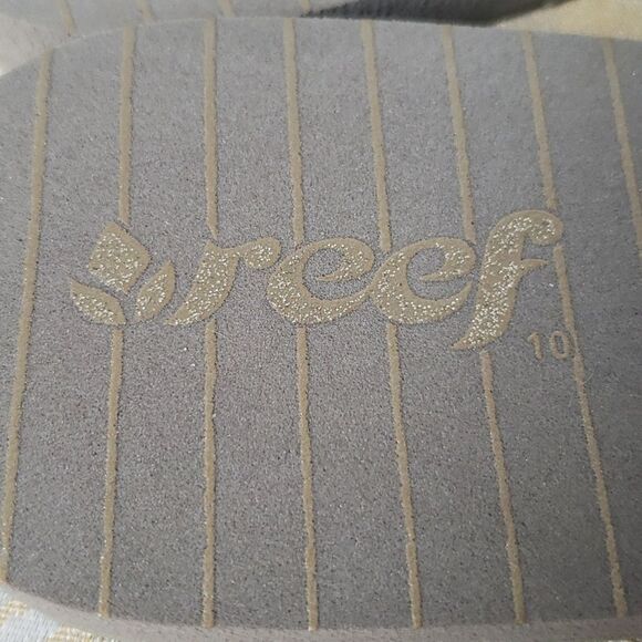 NWoT Reef Sandal Women's size 10 Flip Flops Gold Glitter Striped Footbed - Picture 3 of 6